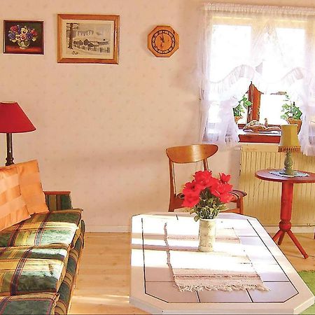 Malmkoping Nice Home In Malmkoeping With Kitchen מראה חיצוני תמונה