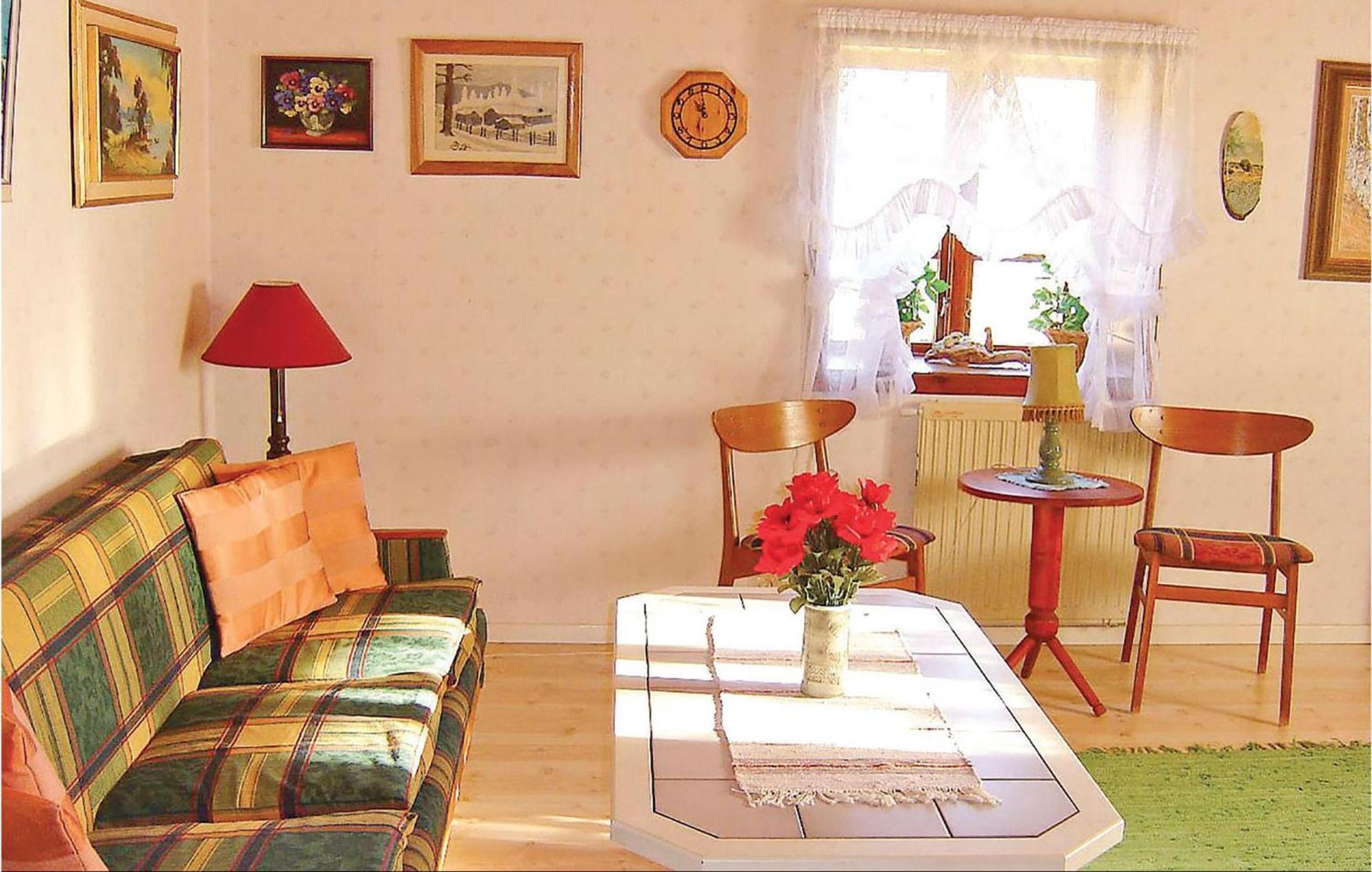Malmkoping Nice Home In Malmkoeping With Kitchen מראה חיצוני תמונה