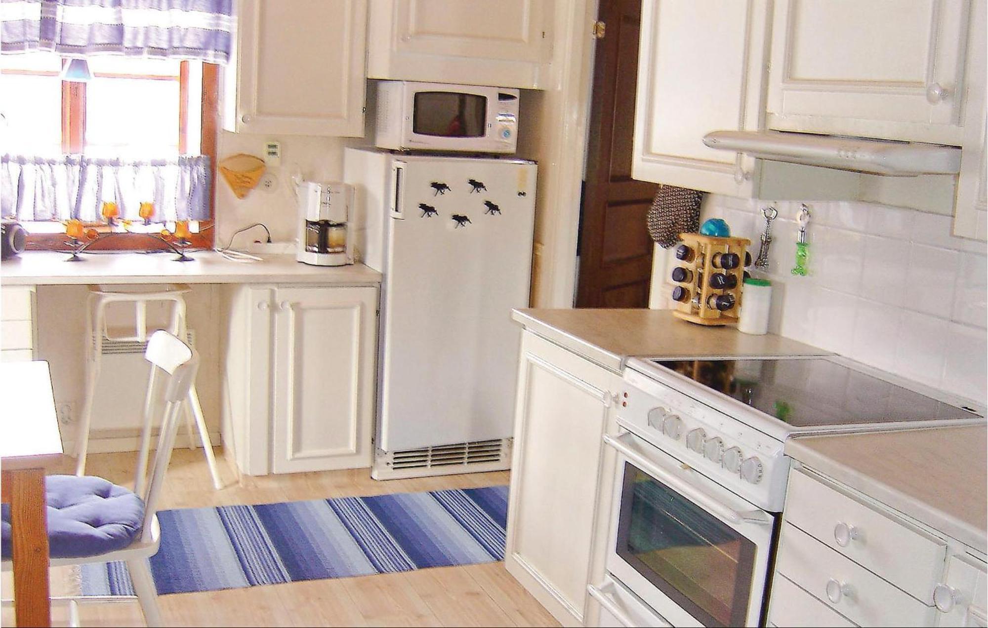 Malmkoping Nice Home In Malmkoeping With Kitchen מראה חיצוני תמונה