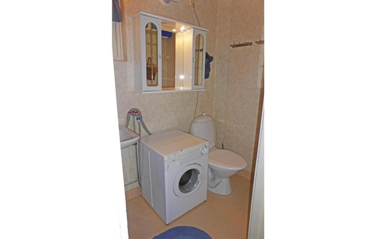 Malmkoping Nice Home In Malmkoeping With Kitchen מראה חיצוני תמונה